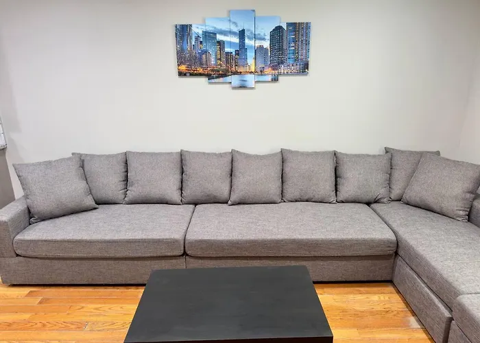 Apartment 4br Downtown Retreat Free Street Parking