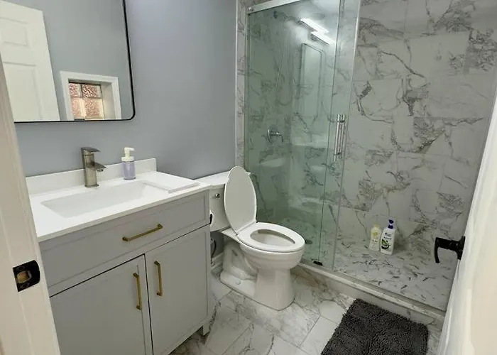 4br Downtown Retreat Free Street Parking Chicago