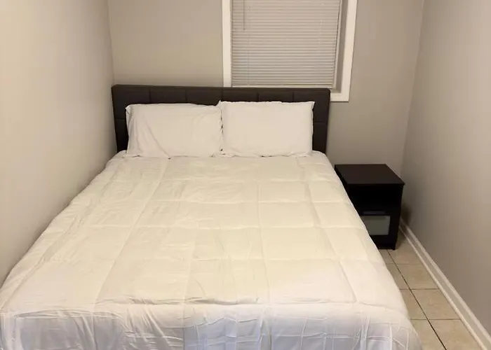 4br Downtown Retreat Free Street Parking Apartment *