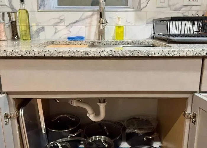 4br Downtown Retreat Free Street Parking